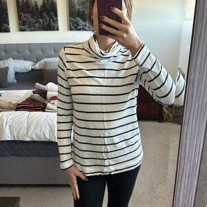 NWOT striped turtleneck